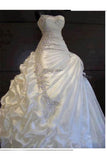 Wedding Dresses Sweetheart Taffeta With Ruffles And Beads Chapel